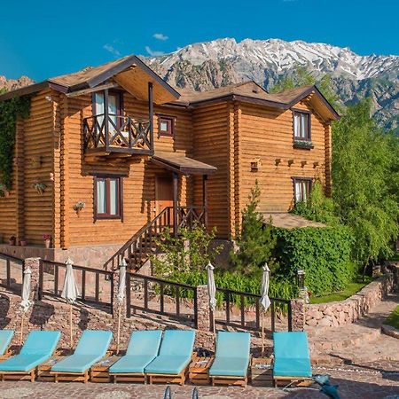 Boutigue Hotel Nebesa Chimgan المظهر الخارجي الصورة