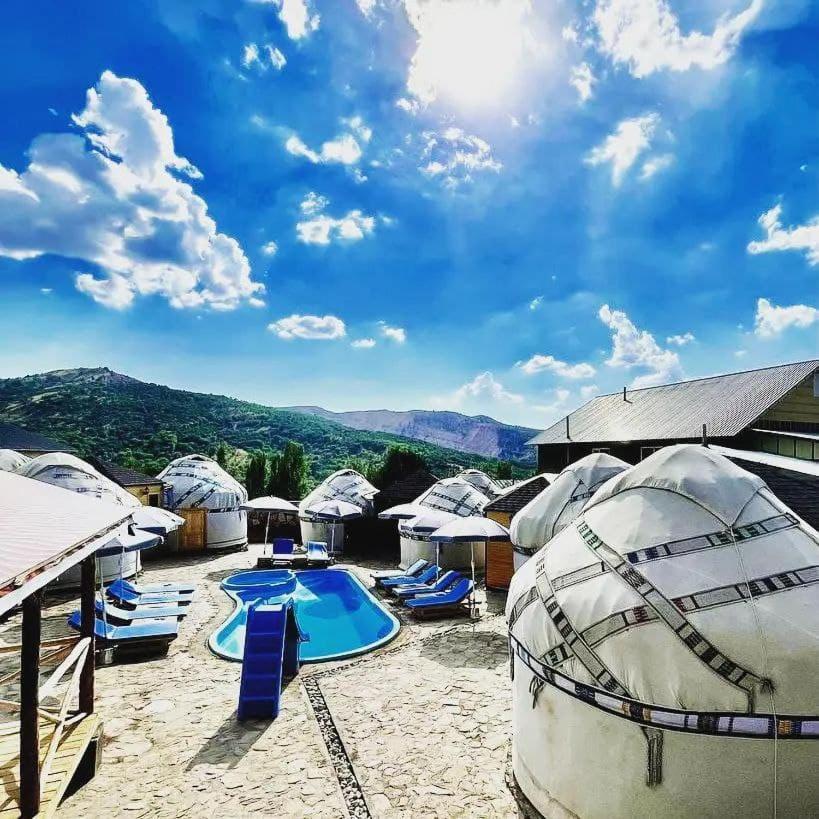 Boutigue Hotel Nebesa Chimgan المظهر الخارجي الصورة