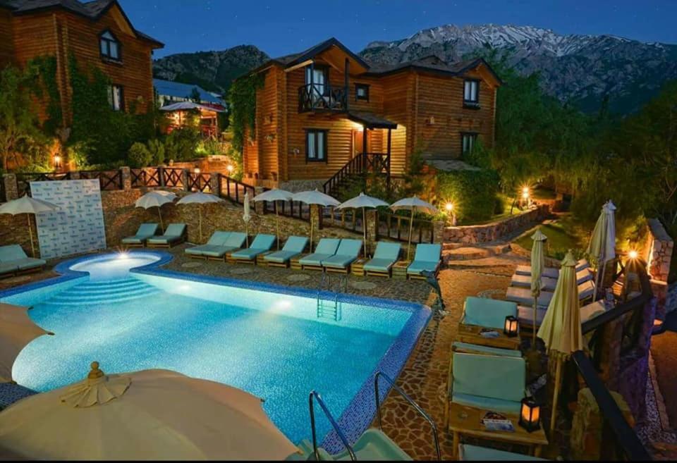 Boutigue Hotel Nebesa Chimgan المظهر الخارجي الصورة